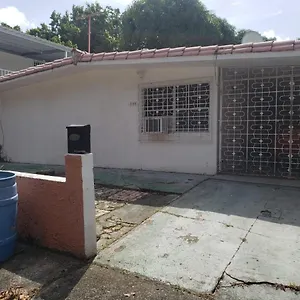 Homestay Figueroa Guest In Country Club, San Juan